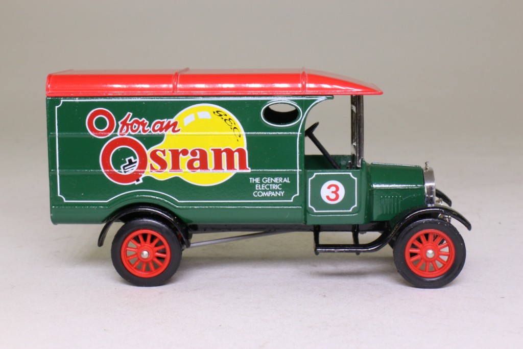 Models of Yesteryear Y-21/5; 1926 Ford Model TT Van